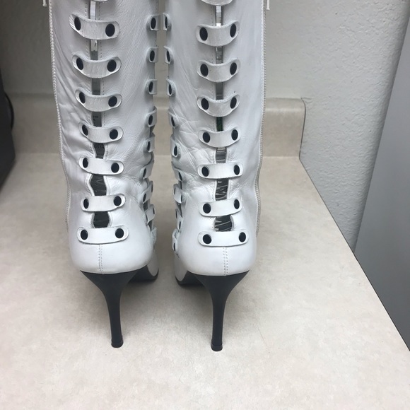 Stuart Weitzman White Boots - Picture 3 of 16